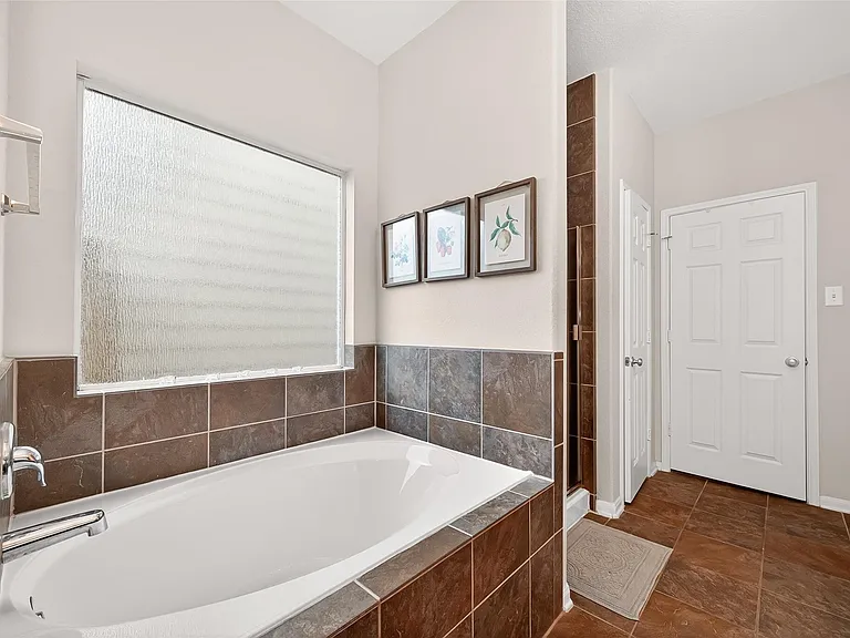 6503 Wilshire Fern — Photo 28