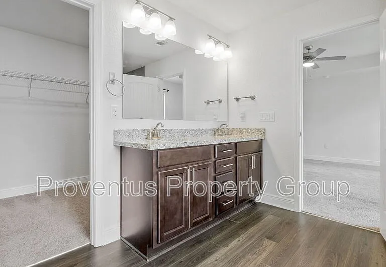 2419 Privet Berry Dr — Photo 24