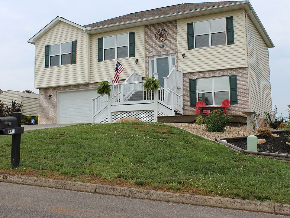 1st image of 521 Hills Gate Cir