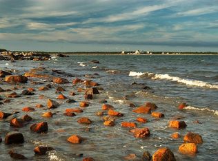 46 E Beach Rd, Westport, MA 02790