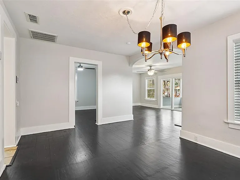 137 E Grant St — Photo 10