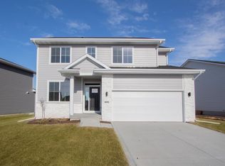 675 SE Booth Ave, Waukee, IA 50263