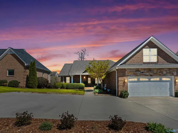 193 Oakcrest Dr, Guntersville, AL 35976