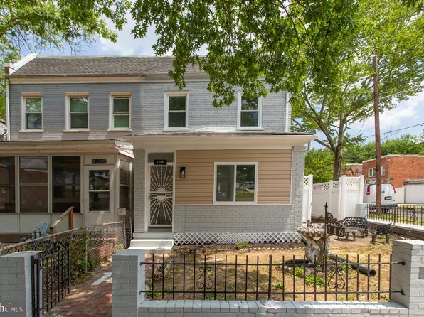 118 53rd St SE, Washington, DC 20019