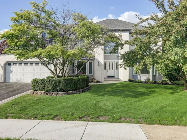 3684 Monarch Cir, Naperville, IL 60564
