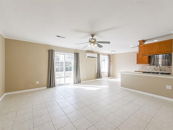 4th image of 10906 Sageorchard Ln