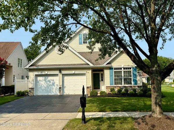 43 Londonberry Drive, Holmdel, NJ 07733