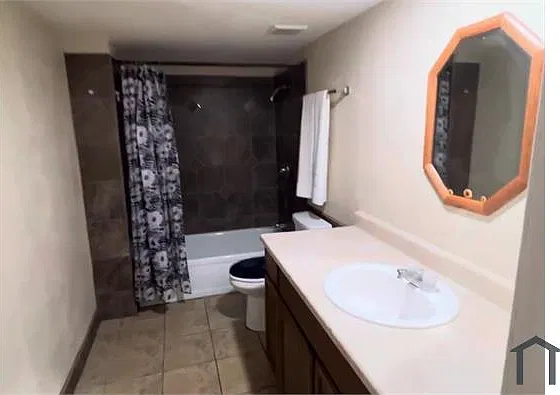 3 bed, 1300 sqft, $2,250 — Photo 2