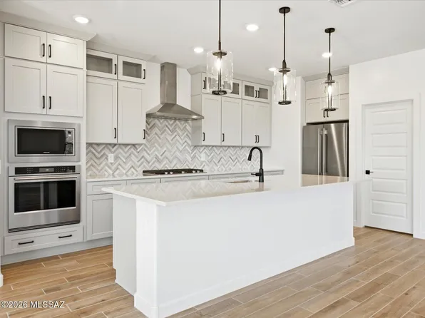 11089 N Shore Cliff Dr, Oro Valley, AZ 85737