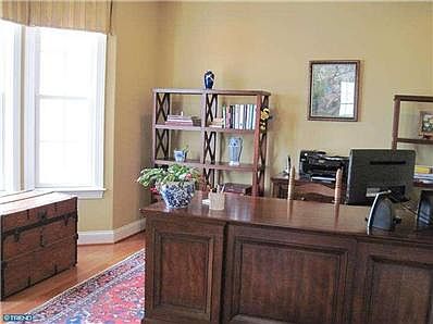 5th image of 209 Thoreau Ct