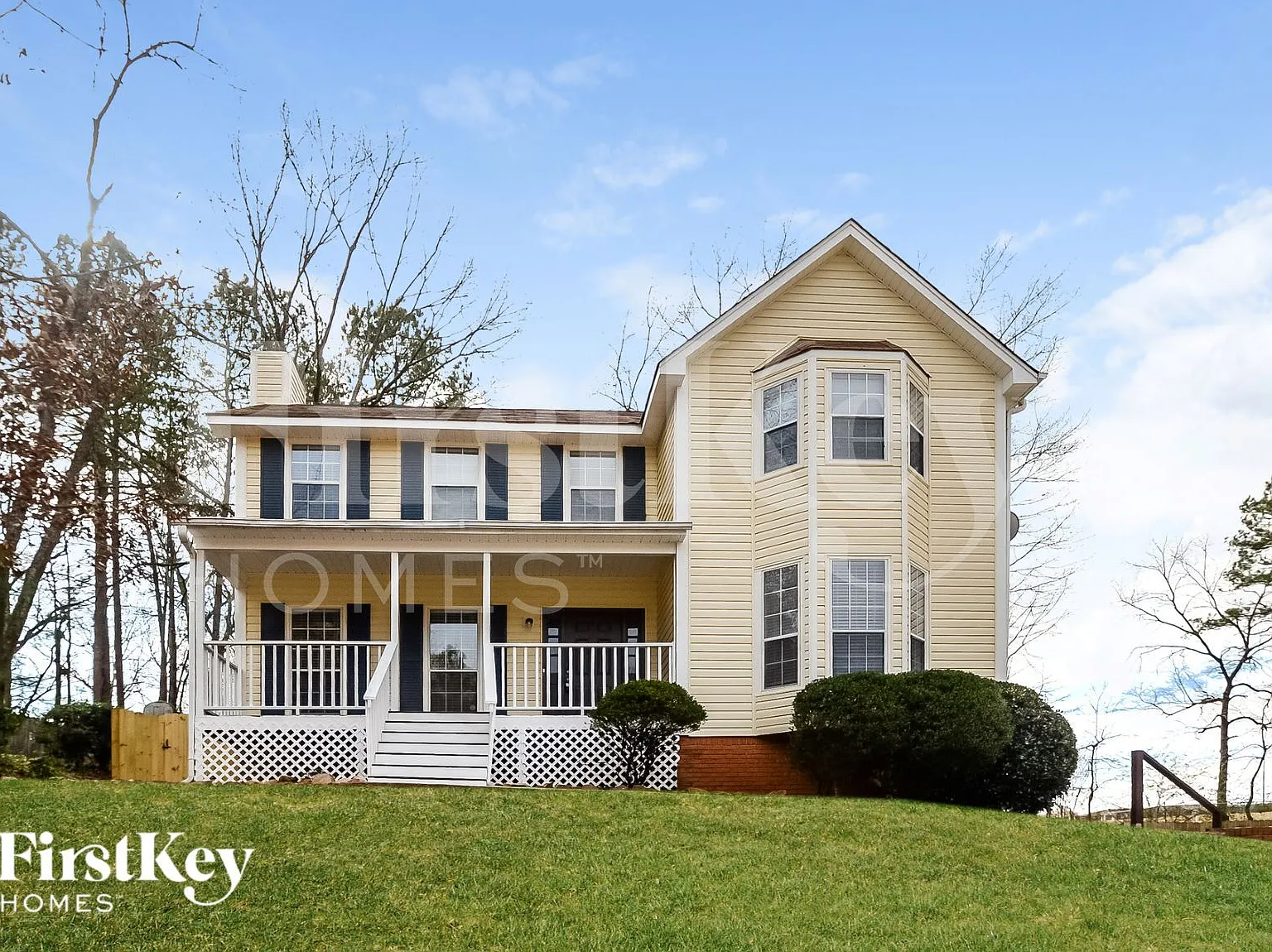 3 bed, 2.5 bath, 1944 sqft, $2,075 — Photo 1