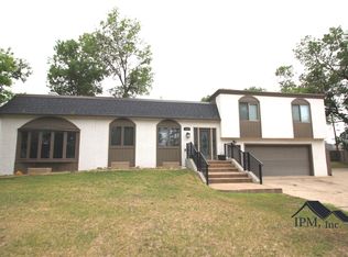 1509 4th Ave SW, Minot, ND 58701