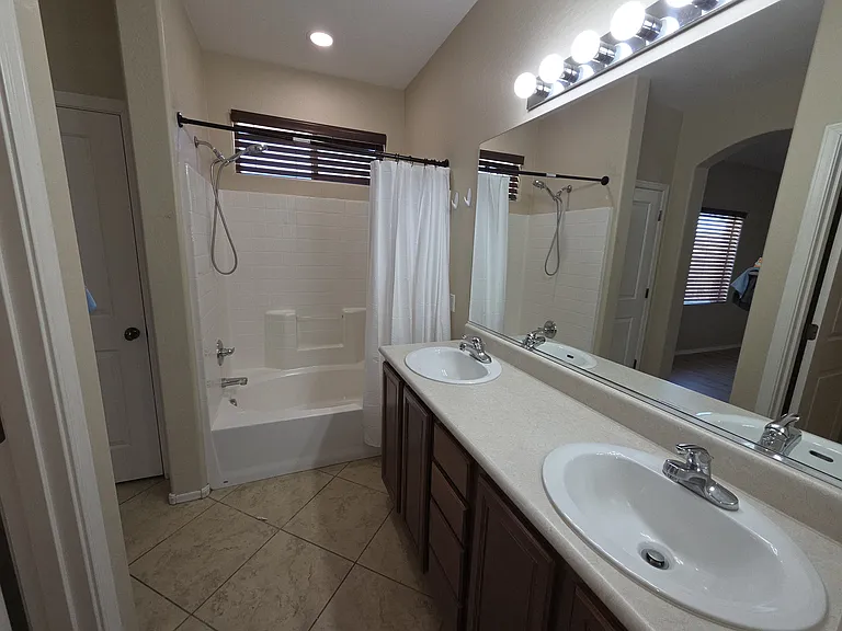 12906 E Acosta St — Photo 10