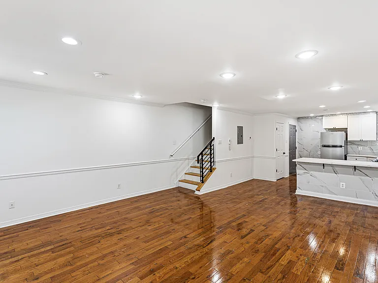 1506 Christian St #2 — Photo 5