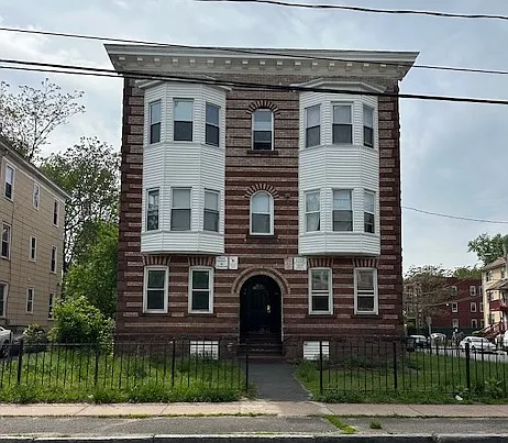 108-110 Clark St #3S