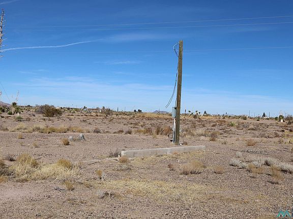 3rd image of 1465 Calle Del Sol SW