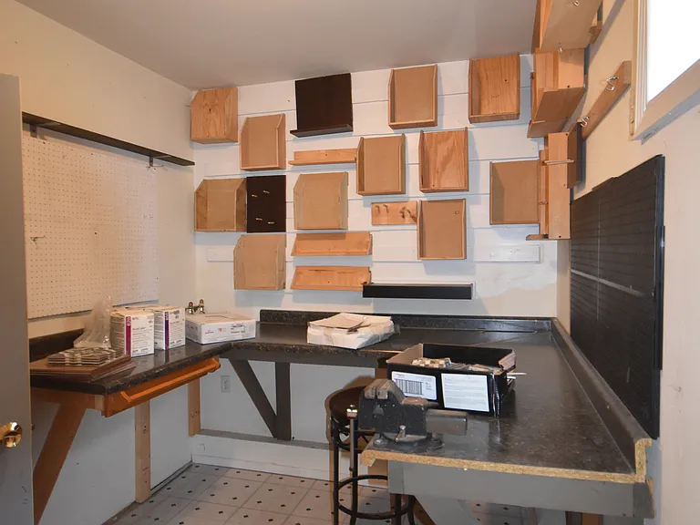 749 N Christy St — Photo 18