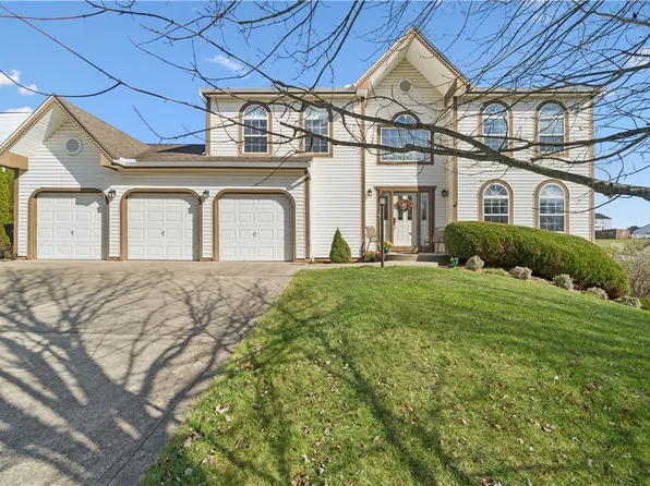 451 Peregrine Dr, North Huntingdon, PA 15642