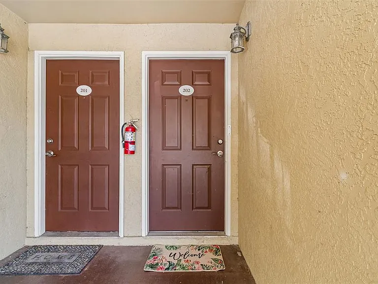 10100 Sailwinds Blvd N #202 — Photo 14
