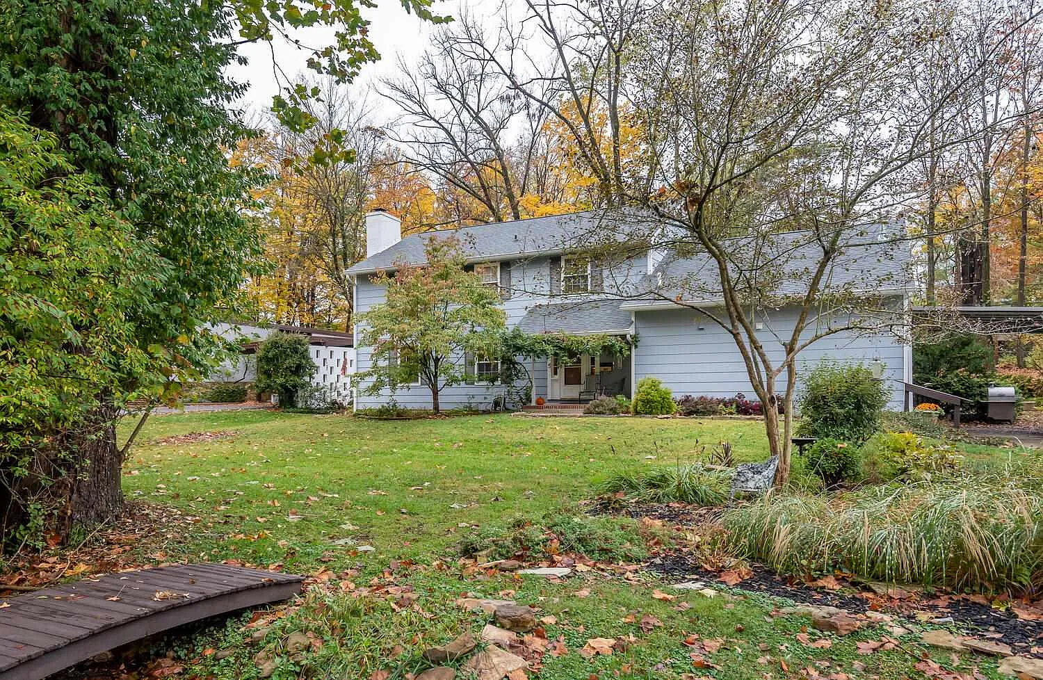 1010 S Highland Ave photo 1