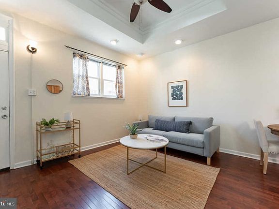 4th image of 2118 S Bancroft St #1
