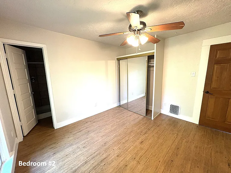 1529 10th Ave — Photo 8