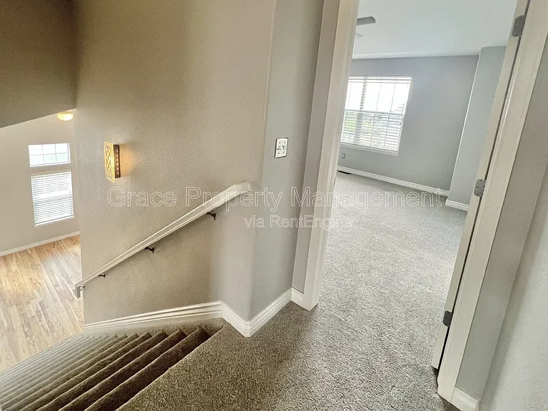 5574 S Buchanan St — Photo 11