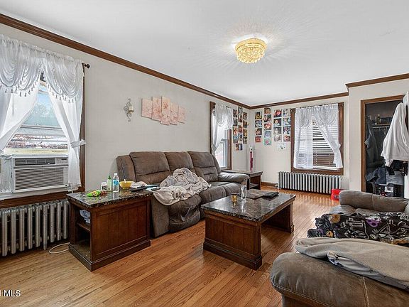 5th image of 15 Manchester Road