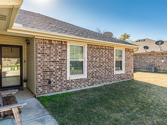 212 Woodland Blvd, Waco, TX 76705 | Zillow