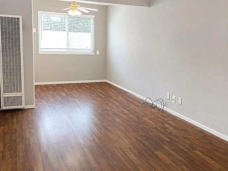 Wellsbury Apartment Homes — Photo 24