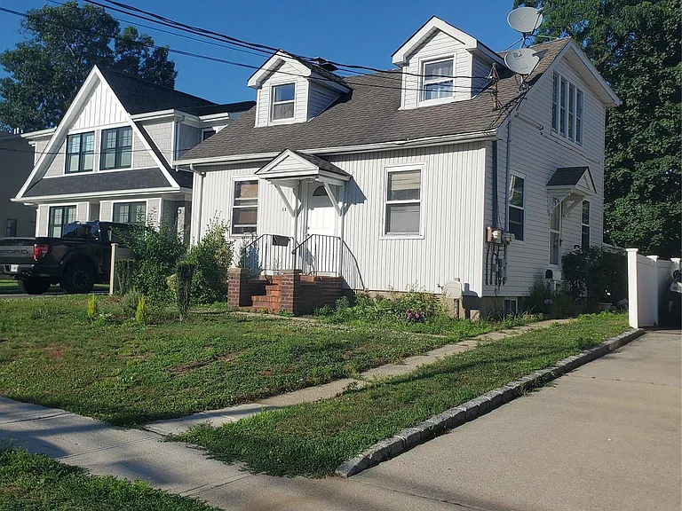 36 Dunwood Rd — Photo 2