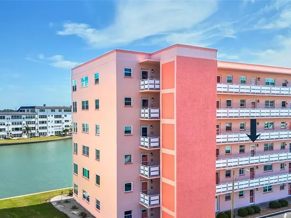 6025 Shore Blvd S APT 303, Gulfport, FL 33707