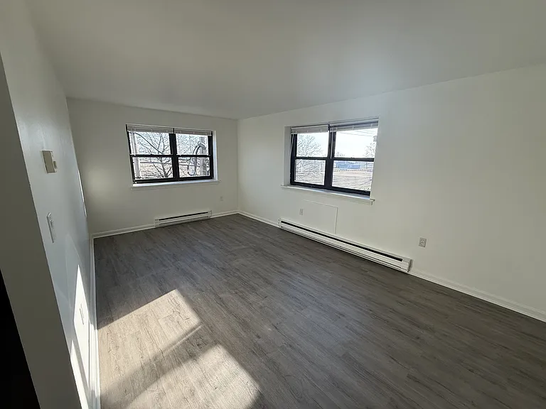 832 Atlantic St #4A — Photo 4