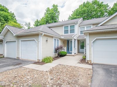 3765 Lake Run Blvd, Stow, OH, 44224
