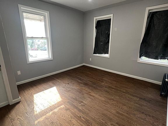 5th image of 1308 Oakley St Floor 1