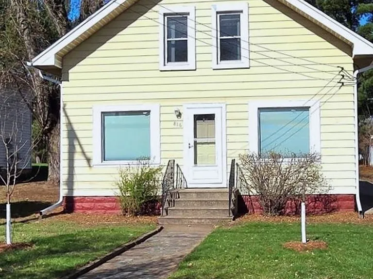 816 Starr Ave — Photo 2