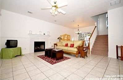 3rd image of 4226 Knollbluff