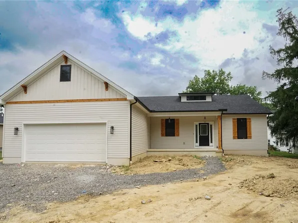 4132 Burgett Rd, Canfield, OH 44406