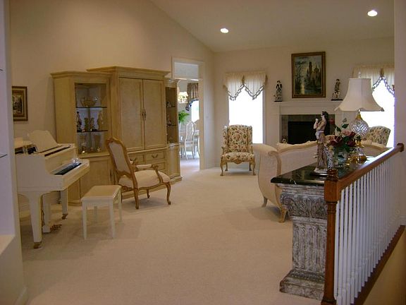 4th image of 5502 Cypress Point Dr