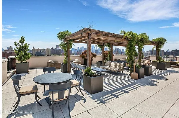 Rented by Douglas Elliman | media 19