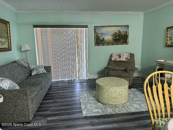 299 Chandler St — Photo 3
