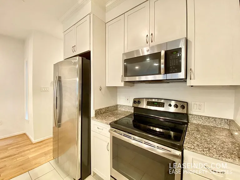 1721 11th St NW #1 — Photo 8