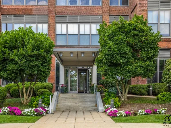 156 Porter St APT 330, East Boston, MA 02128