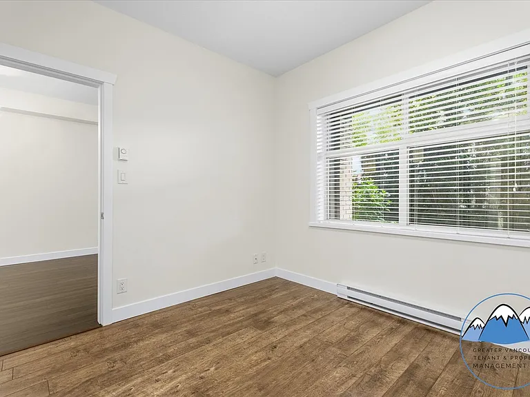 13468 King George Blvd — Photo 13