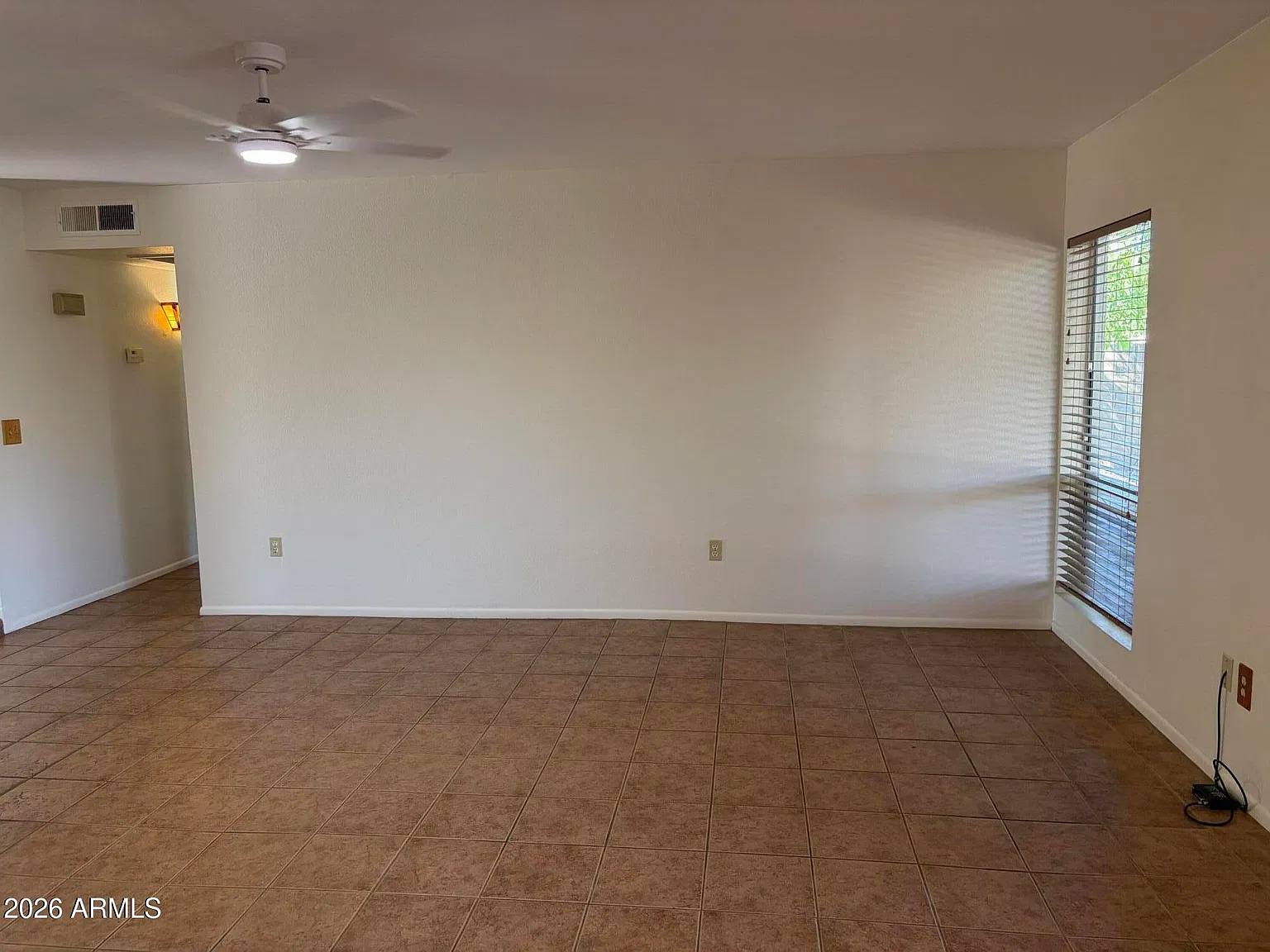 3 bed, 2.0 bath, 1276 sqft, $2,100 — Photo 3