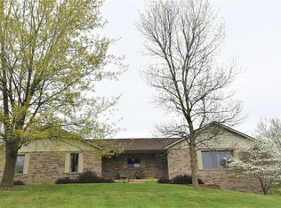 4550 Loop Rd, Dorsey, IL 62021