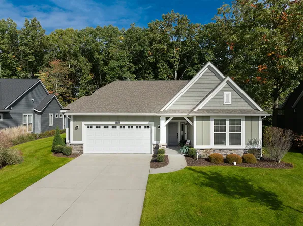 17522 Shinnecock Dr, Spring Lake, MI 49456