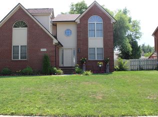 26452 Mapleridge Dr, Chesterfield, MI