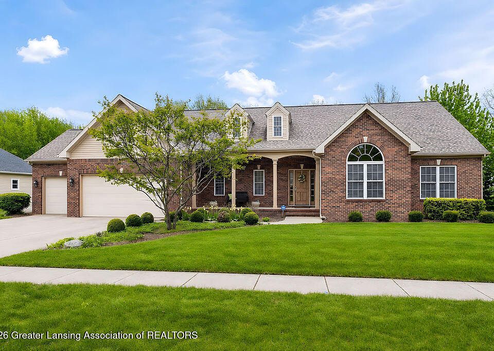 1st image of 880 Sanctuary Dr