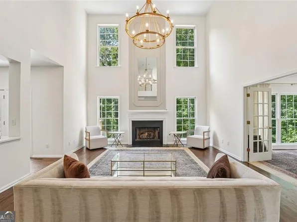 1305 Rosewood Dr, Alpharetta, GA 30005